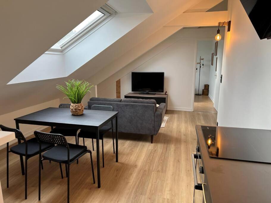 Appartement T3 Coeur De Дінан Екстер'єр фото